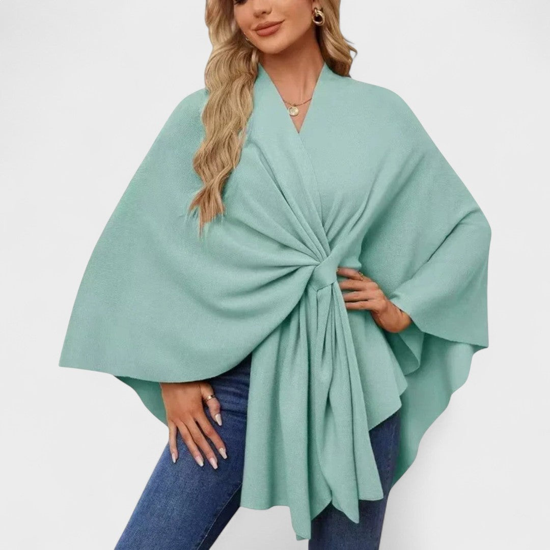 Beatriz | Chic and Elegant Poncho