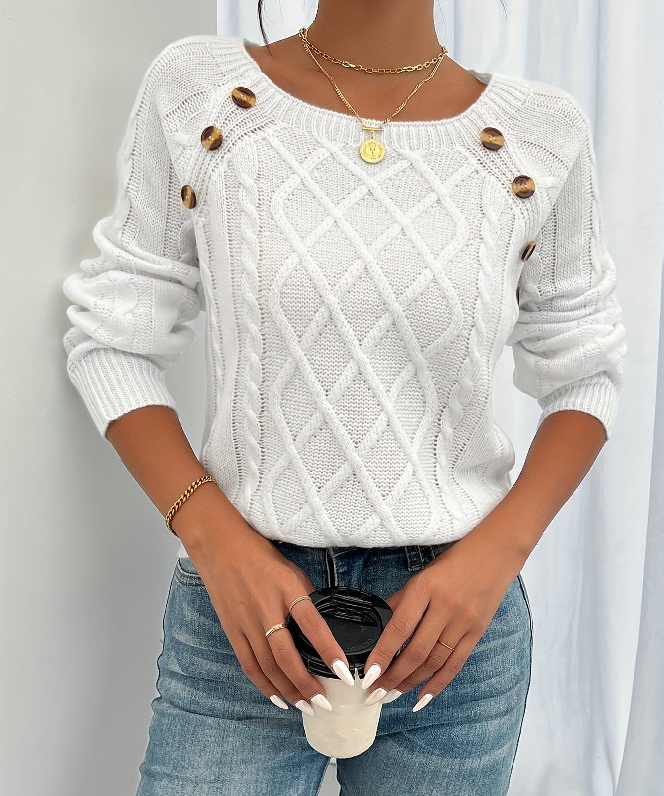 Emilia - Classic and Comfortable Sweater