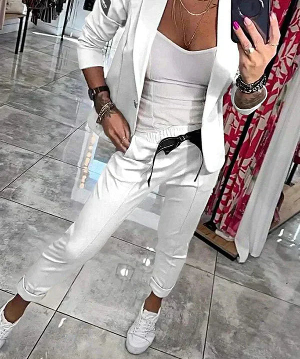 Adriana - Elegantní souprava